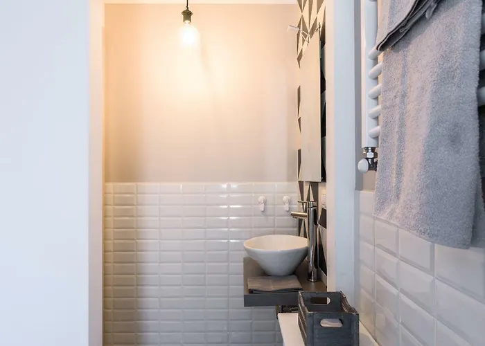 Fan House 22 San Siro 2 Wi-fi Netflix Apartment *
