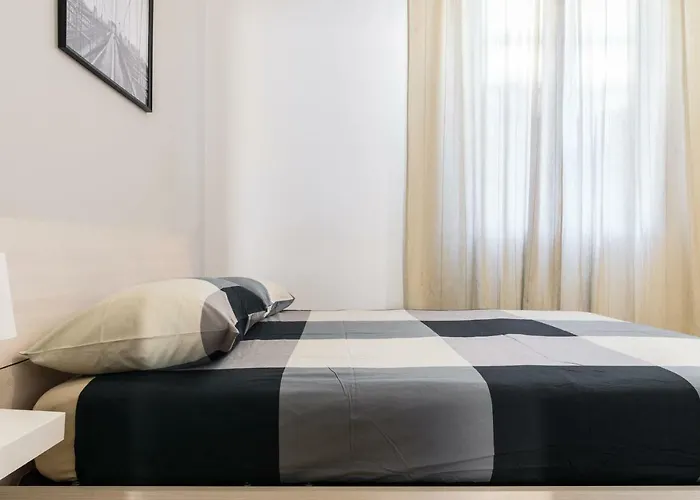 Fan House 22 San Siro 2 Wi-fi Netflix Apartment Milan